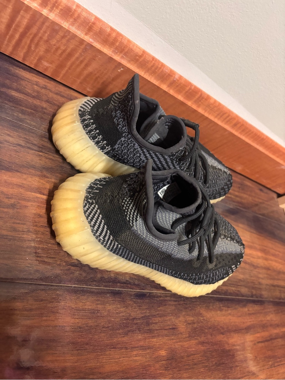 Yeezy - Picture 2 of 3